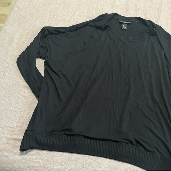 Lane Bryant Classic Black Crew Neck Top Lightweight Layering Basic Size 26/28 - Picture 4 of 6